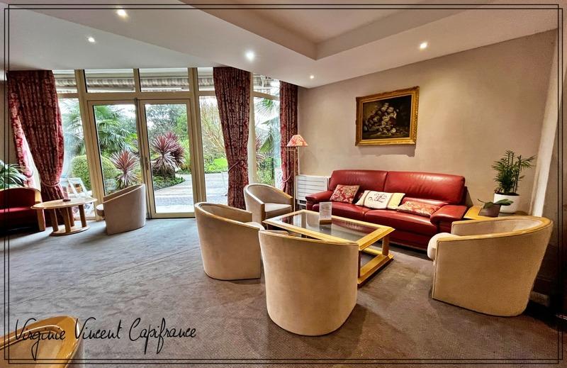 Appartement - 98 m² - 4 pièces