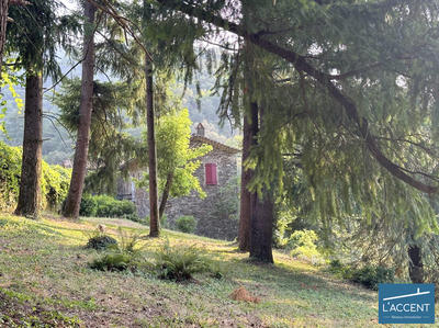 Maison - 325 m² - 14 pièces