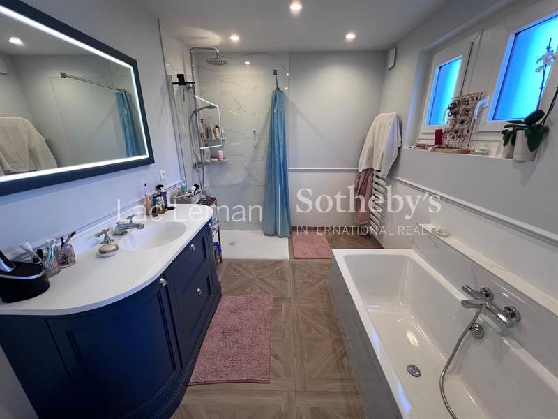 Maison - 174 m² - 6 pièces