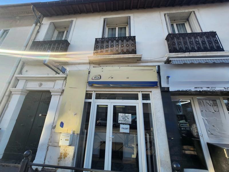 Immeuble - 185 m² - 10 pièces