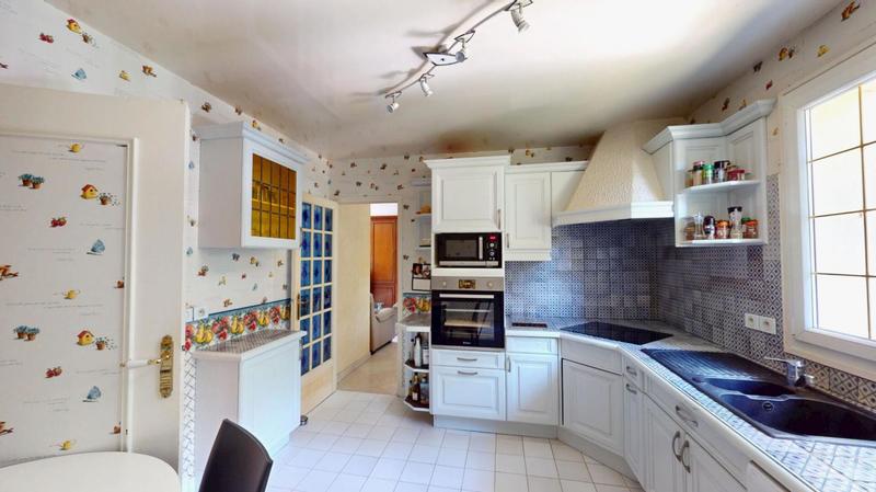 Maison - 166 m² - 7 pièces