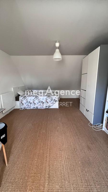 Maison traditionnelle - 143 m² - 7 pièces