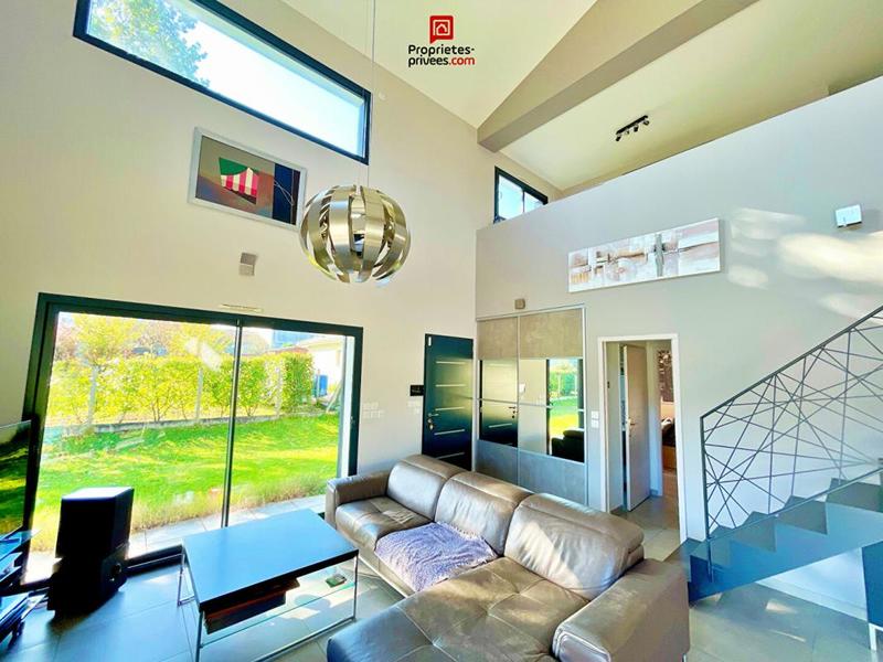 Maison - 170 m² - 6 pièces