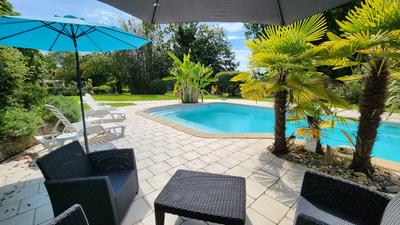 Maison - 251 m² - 8 pièces