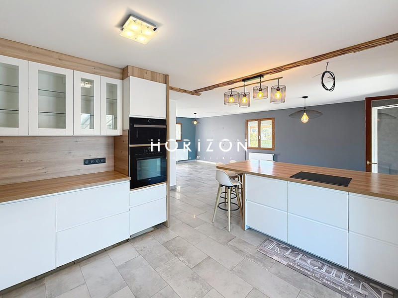 Maison - 88 m² - 4 pièces