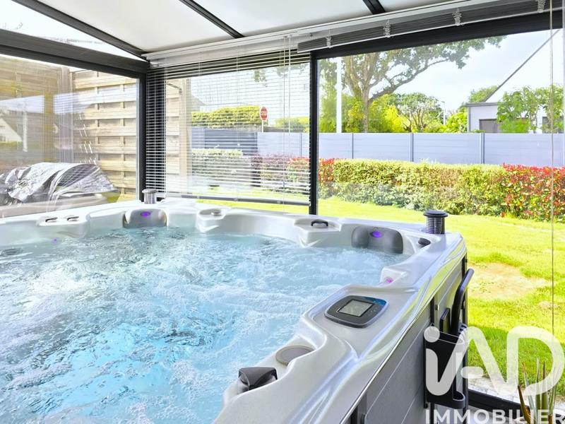 Maison - 161 m² - 5 pièces