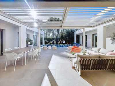 Villa - 220 m² - 5 pièces