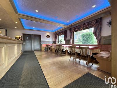 Local commercial - 759 m²