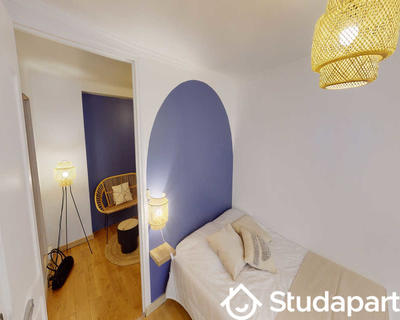 Chambre - 70 m² - 1 pièce