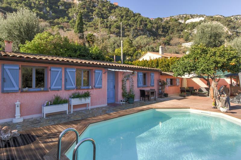 Maison - 90 m² - 3 pièces