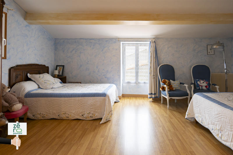 Maison - 163 m² - 6 pièces