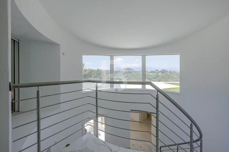 Villa - 540 m² - 10 pièces