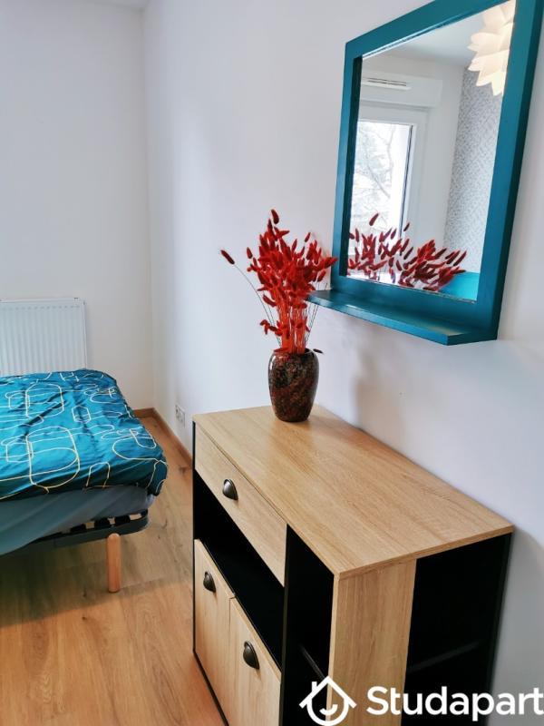 Chambre - 11 m² - 1 pièce