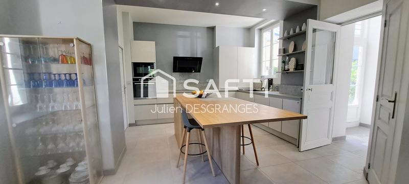 Maison de maîtres - 350 m² - 9 pièces