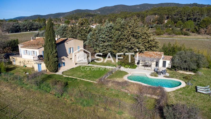 Maison - 150 m² - 8 pièces