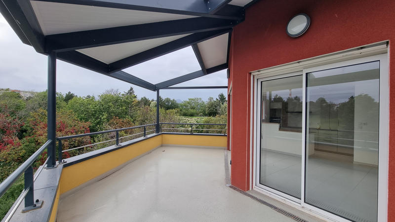 Appartement - 108 m² - 6 pièces