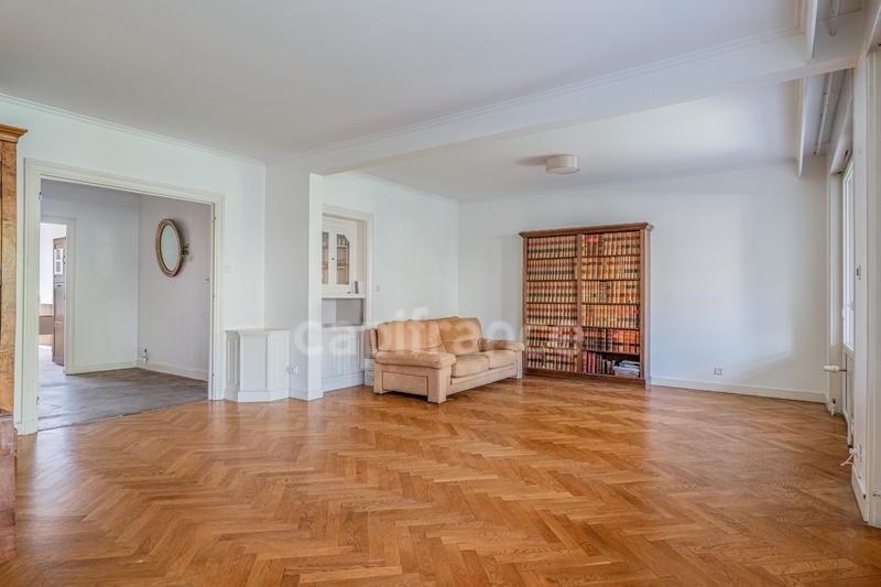 Appartement bourgeois - 120 m² - 5 pièces