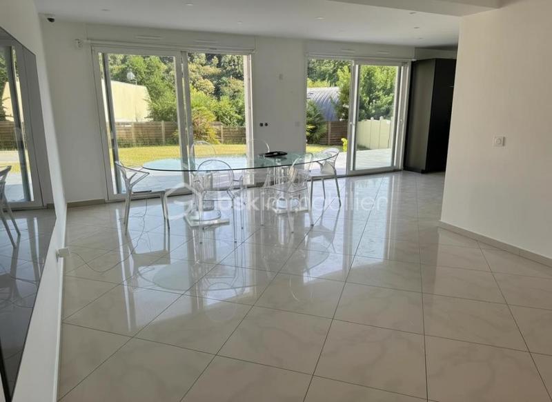 Maison - 129 m² - 6 pièces