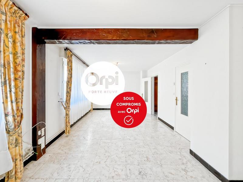 Maison - 98 m² - 6 pièces