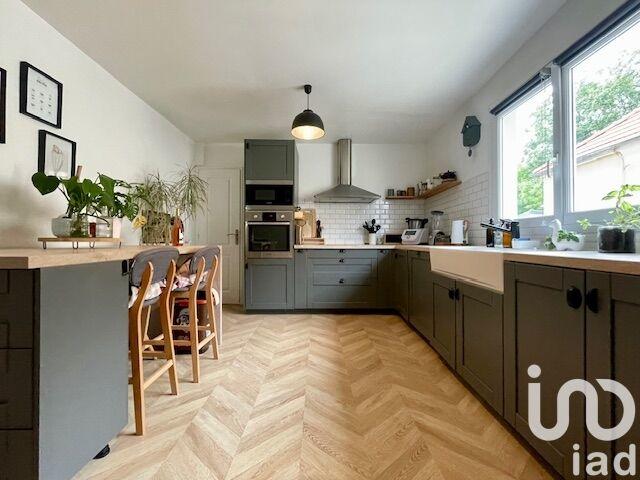 Maison - 93 m² - 4 pièces