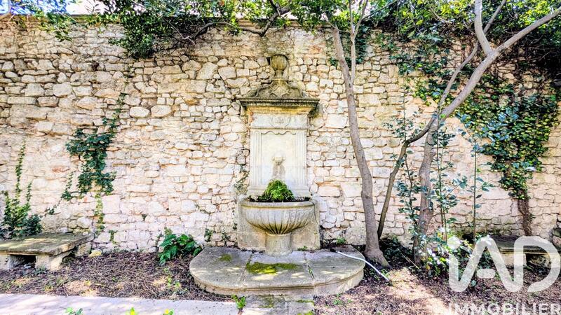 Maison - 312 m² - 8 pièces