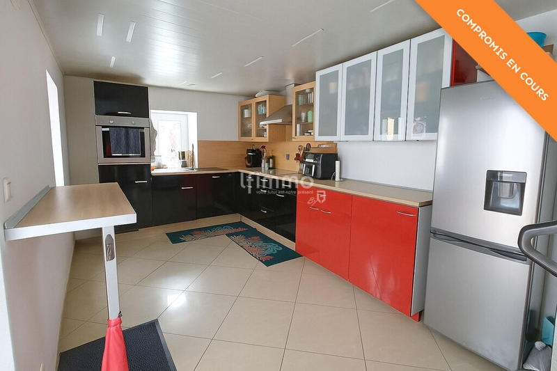 Maison - 100 m² - 4 pièces