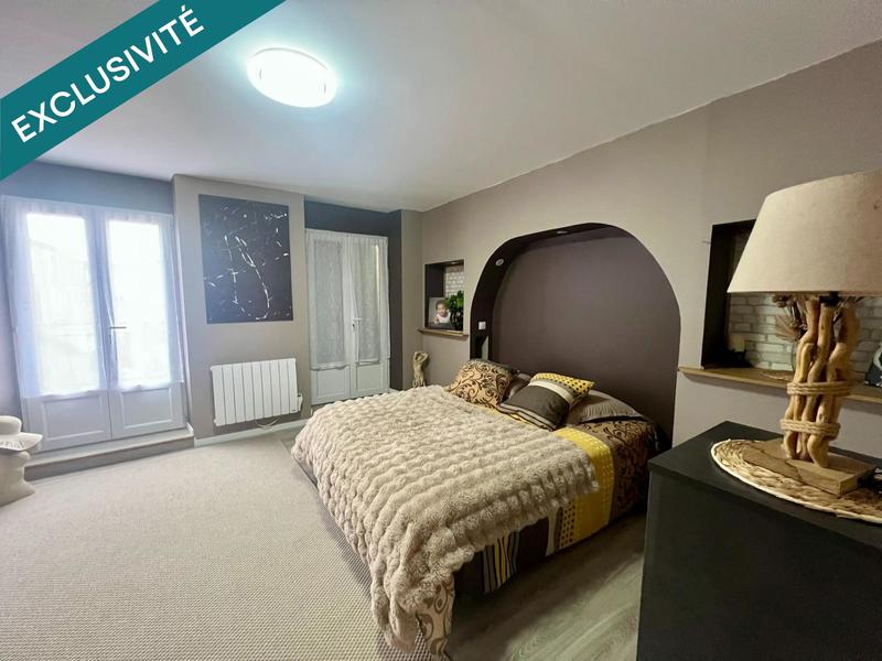 Maison - 274 m² - 10 pièces