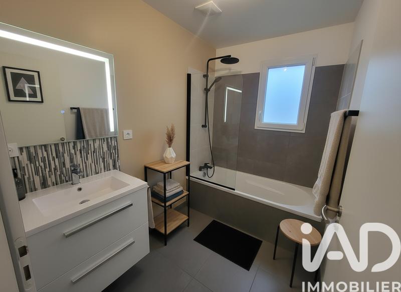 Maison - 88 m² - 4 pièces