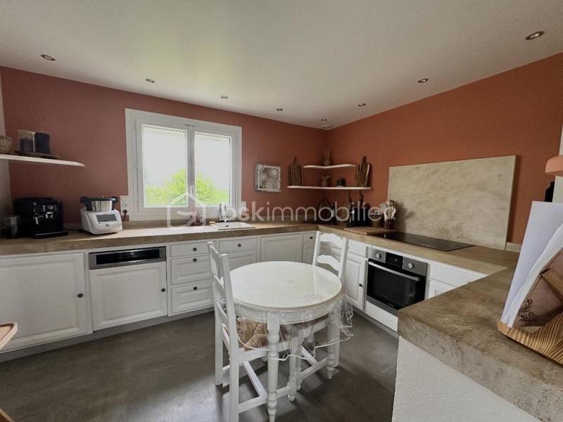 Maison traditionnelle - 148 m² - 6 pièces