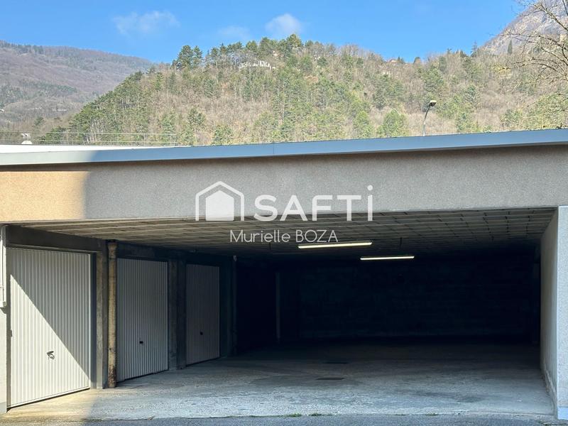 Appartement - 99 m² - 4 pièces