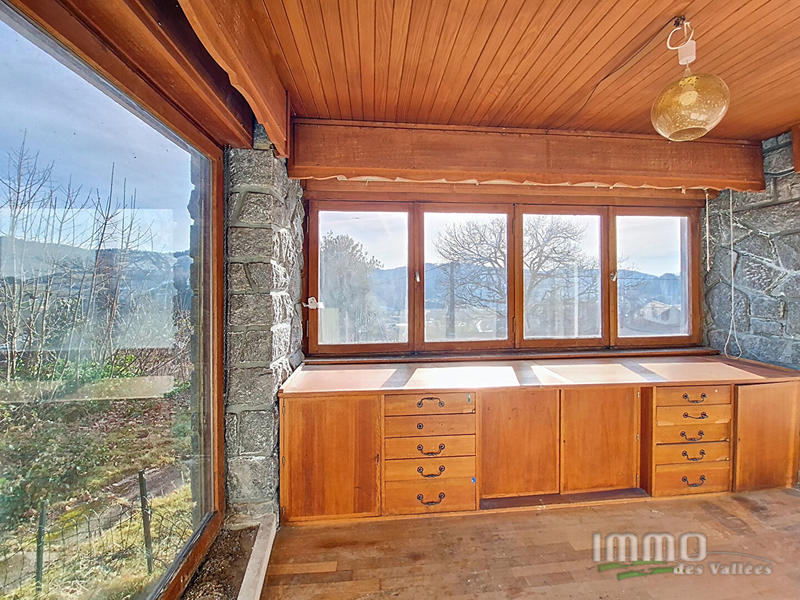 Maison - 205 m² - 11 pièces