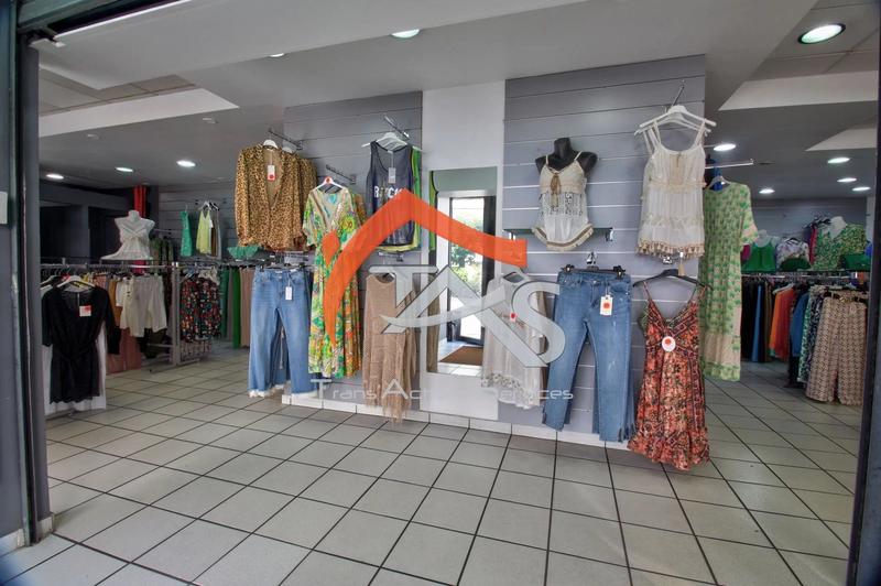 Bureau - 98 m² - 1 pièce