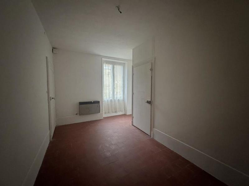 Maison - 412 m² - 8 pièces