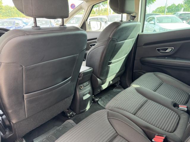 Renault Scénic IV Business Blue dCi 120