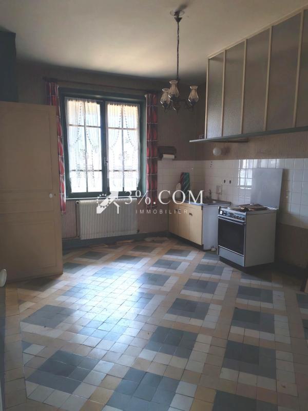 Maison - 94 m² - 8 pièces