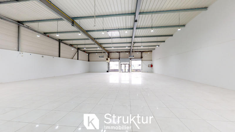Local commercial - 472 m²