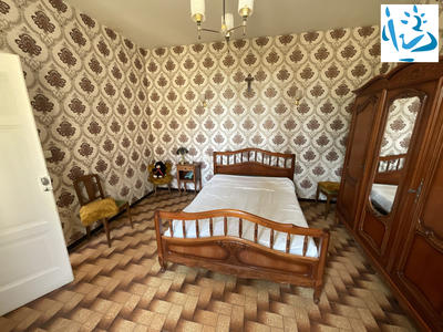 Maison - 205 m² - 9 pièces