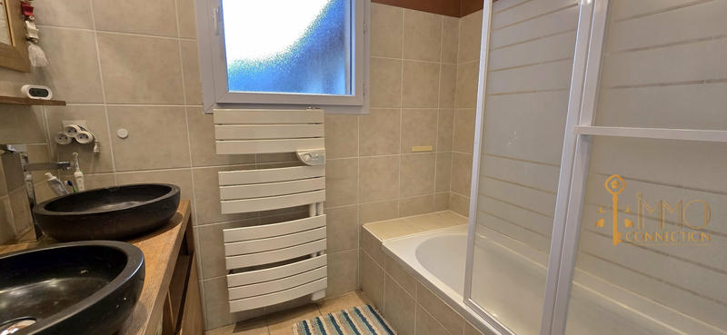 Villa - 100 m² - 4 pièces