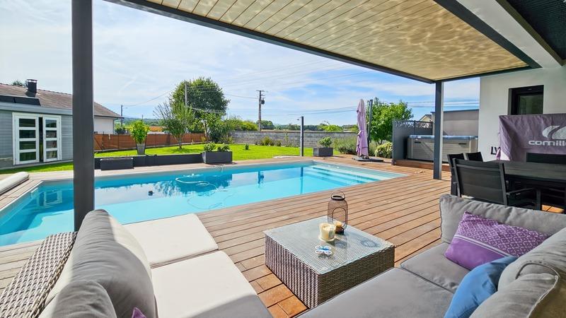 Maison - 161 m² - 6 pièces