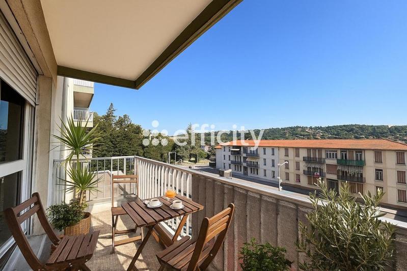 Appartement - 80 m² - 4 pièces