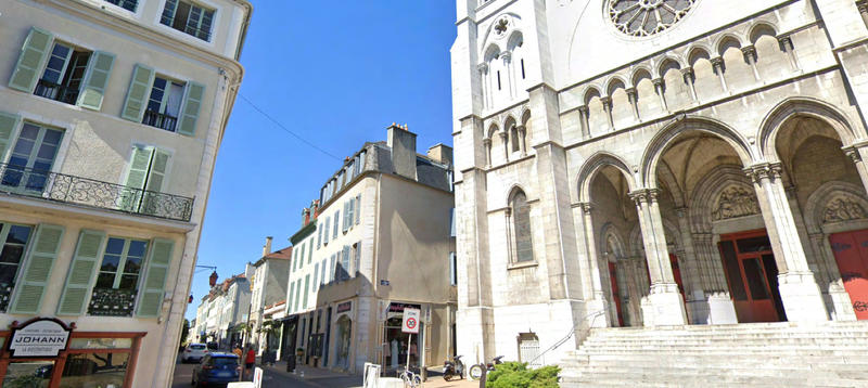 Studio - 30 m² - 1 pièce