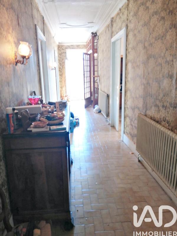 Maison - 215 m² - 8 pièces