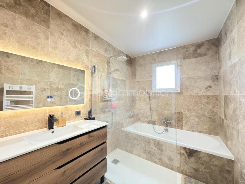 Pavillon - 132 m² - 6 pièces