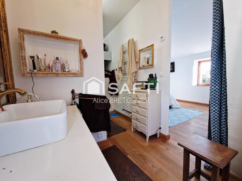 Maison - 280 m² - 10 pièces