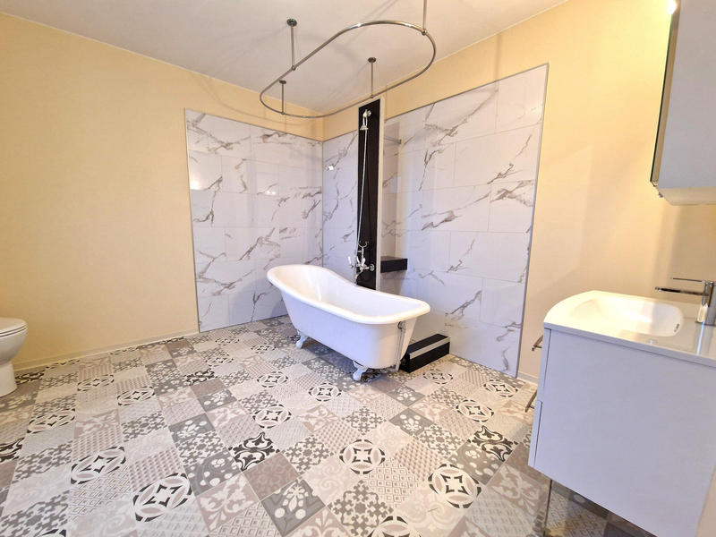 Maison - 197 m² - 7 pièces