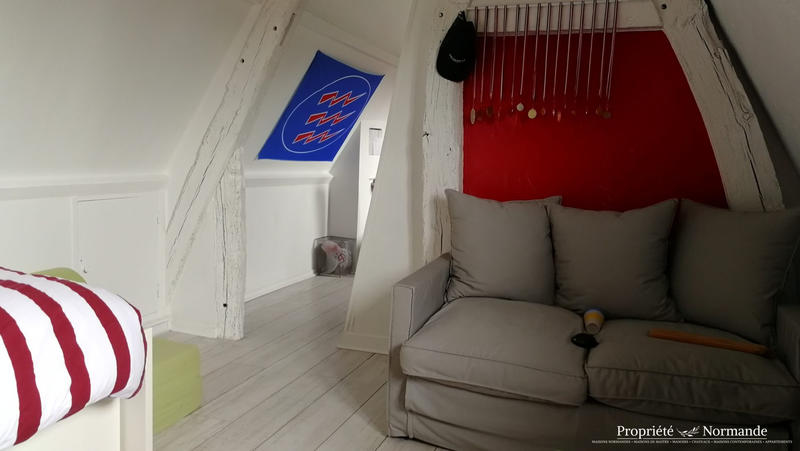 Maison ancienne - 236 m² - 9 pièces