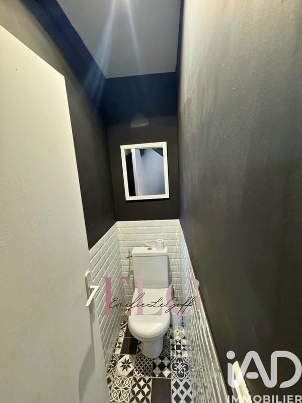 Maison - 207 m² - 7 pièces