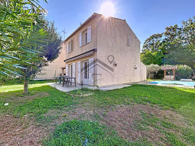 Maison - 91 m² - 4 pièces