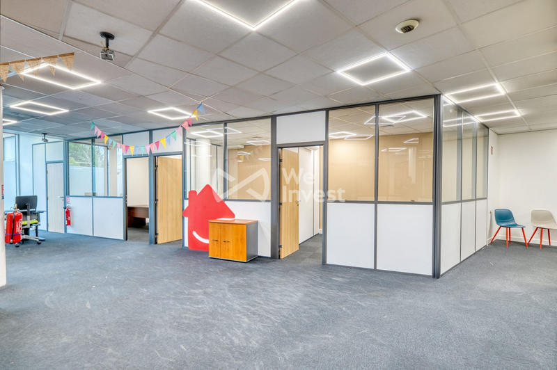 Bureau - 174 m²