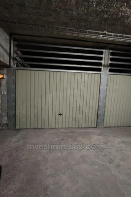 Parking / Garage - 13 m²